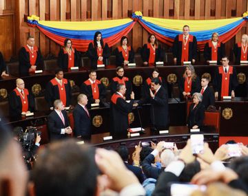 Oficial: Argentina desconoce la legitimidad del gobierno de Nicolás Maduro