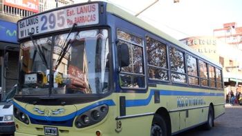 violento asalto a un colectivero de la linea 295 en lanus violento asalto a un colectivero de la linea 295 en lanus