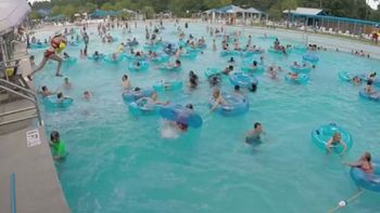 video: rescate de un nene en una pileta video: rescate de un nene en una pileta