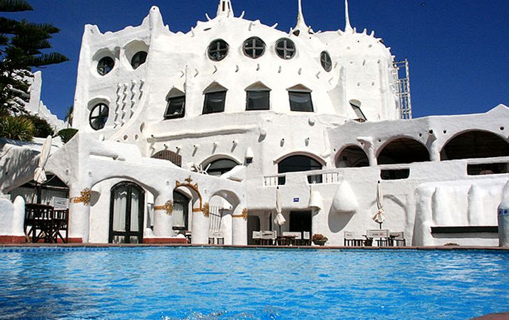 Uruguay: se podría pagar con pesos argentinos en hoteles