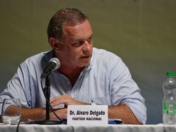 Álvaro Delgado señaló que es aberrante politizar la muerte de niños. Álvaro Delgado señaló que es aberrante politizar la muerte de niños.