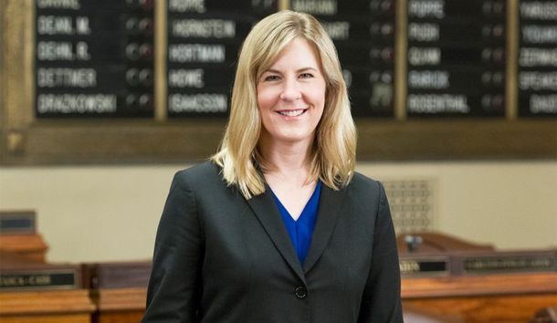 Congresista Melissa Hortman. Congresista Melissa Hortman.