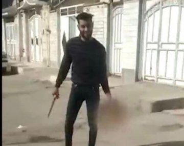 Decapitó a su mujer en plena calle en Irán: la ejecución se viralizó en las redes