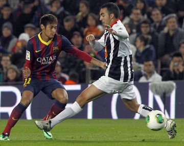 El Barcelona goleó y selló su pase ante el débil Cartagena