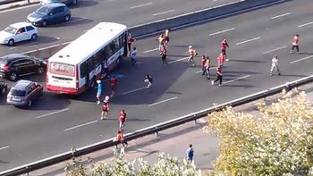 apunalaron a un hincha de river camino al monumental apunalaron a un hincha de river camino al monumental