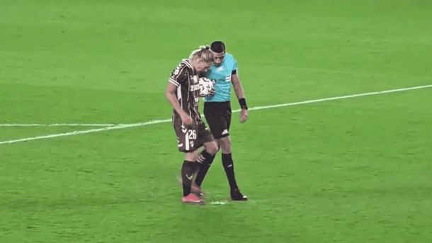 Qué le habría dicho Yael Falcón Pérez a Schor antes del penal decisivo en River-Platense