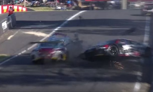 Brutal choque en las&nbsp;accidente choque 12 Horas de Bathurst