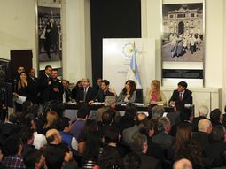 cfk anuncio aumento del 30% de la auh y las asignaciones familiares cfk anuncio aumento del 30% de la auh y las asignaciones familiares