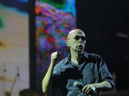 el indio solari muda su show y habra mas entradas el indio solari muda su show y habra mas entradas