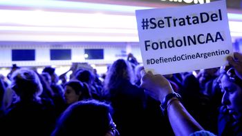 Protesta en el BAFICI tras el desplazamiento de Alejandro Cacetta Protesta en el BAFICI tras el desplazamiento de Alejandro Cacetta