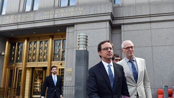 El abogado Carmine Boccuzzi, uno de los representantes de la Argentina, sale de la Corte de Nueva York. El abogado Carmine Boccuzzi, uno de los representantes de la Argentina, sale de la Corte de Nueva York.