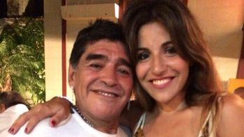 maradona viajo para pasar la navidad en argentina maradona viajo para pasar la navidad en argentina