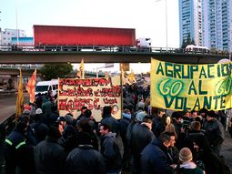 la uta critico a los choferes de la linea 60: toman actitudes muy violentas la uta critico a los choferes de la linea 60: toman actitudes muy violentas
