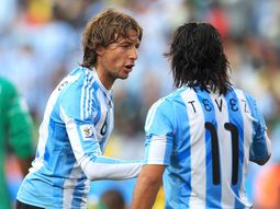 Heinze y Tevez, investigados por una supuesta maniobra de lavado