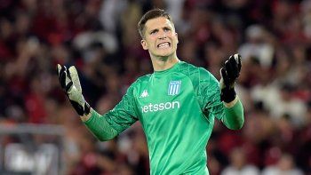 el futuro de cambeses en racing: anticipan oferta imposible de rechazar el futuro de cambeses en racing: anticipan oferta imposible de rechazar