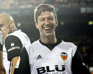 Luciano Vietto debutó con todo en el Valencia