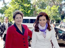 cristina, en los brics, volvio a convocar a los holdouts para que entren al canje de deuda cristina, en los brics, volvio a convocar a los holdouts para que entren al canje de deuda