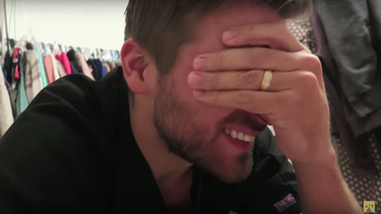 video: sorprendio a su mujer y le revelo que estaba embarazada video: sorprendio a su mujer y le revelo que estaba embarazada