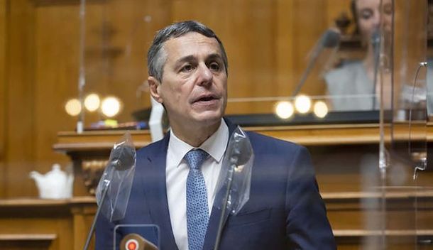 Suiza dejó atrás su neutralidad y congeló los activos de Putin