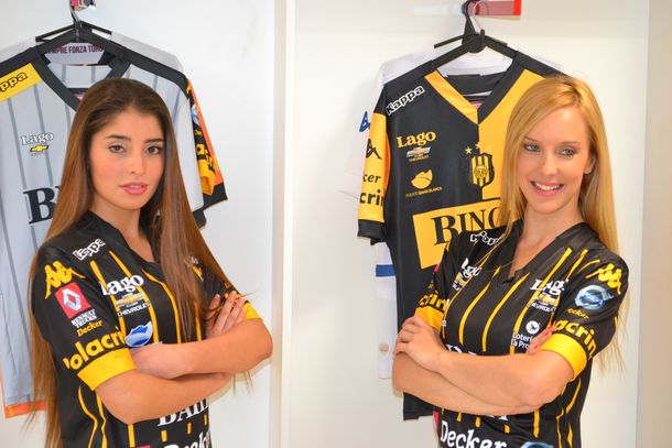 Olimpo también estrena camiseta y no se achica: Vamos a salir a ganarle a River