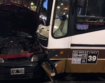 El accidente ocurrió en Avenida de Mayo y Salta