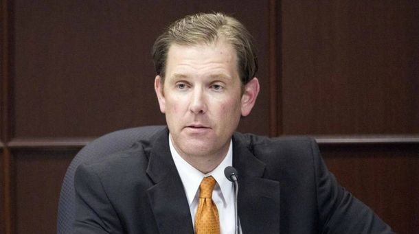 Un policía le reclama a Starbucks por US$ 50 mil tras quemarse con un café