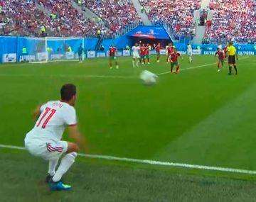 El duelo entre Marruecos e Irán contó con el lateral más insólito del Mundial