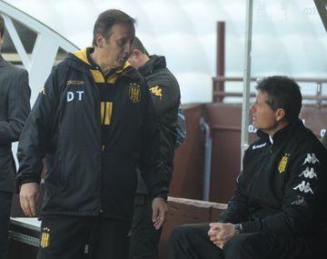 El técnico de Olimpo aseguró que el árbitro alentaba a los jugadores de Boca