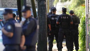 detuvieron a los dos policias que habian robado el pago de un rescate detuvieron a los dos policias que habian robado el pago de un rescate