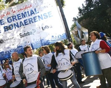 Docentes bonaerenses mantenían encuentros informales con el gobierno