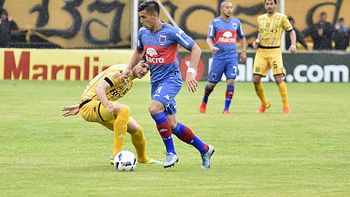 Tigre goleó a Olimpo en Bahía Blanca. Tigre goleó a Olimpo en Bahía Blanca.
