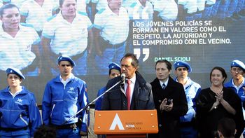 scioli: vamos a ir mejorando la seguridad social con mas inclusion scioli: vamos a ir mejorando la seguridad social con mas inclusion