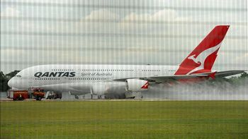 Qantas_efe Qantas_efe