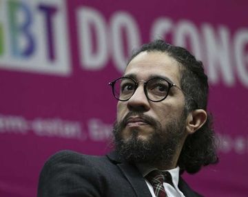 Un diputado brasileño gay renuncia a su banca y se va del país por amenazas de muerte