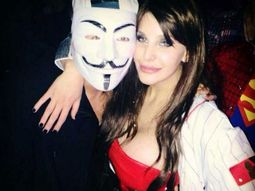 Charlotte se sumó a la fiesta de Halloween con un disfraz hot