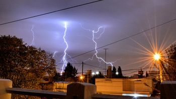 El Servicio Meteorológico renovó el alerta por tormentas fuertes y granizo para la Ciudad El Servicio Meteorológico renovó el alerta por tormentas fuertes y granizo para la Ciudad