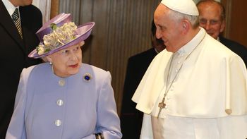 mira el video con el encuentro entre el papa y la reina isabel ii mira el video con el encuentro entre el papa y la reina isabel ii