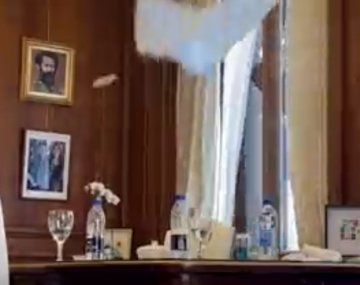 Así quedó el despacho de Cristina tras los incidentes frente al Congreso