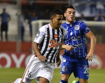 Godoy Cruz luchó y dio vuelta un duro partido ante Libertad