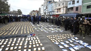 megaoperativo de gendarmeria en la villa 1-11-14 megaoperativo de gendarmeria en la villa 1-11-14