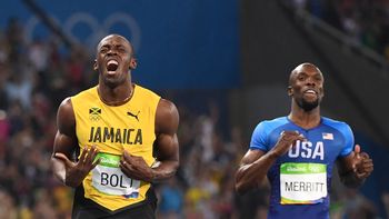 insuperable: usain bolt tambien gano la medalla de oro en 200 metros llanos insuperable: usain bolt tambien gano la medalla de oro en 200 metros llanos