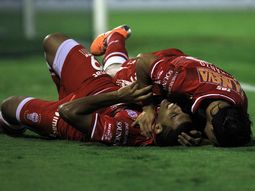 con categoria, huracan goleo 4-0 en lima con categoria, huracan goleo 4-0 en lima