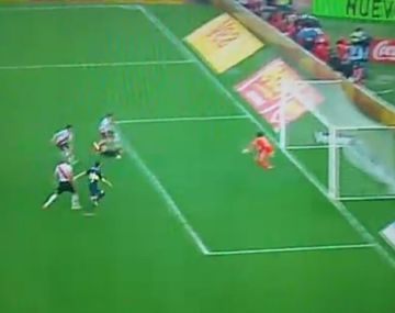 El gol de Magallán para el parcial triunfo de Boca