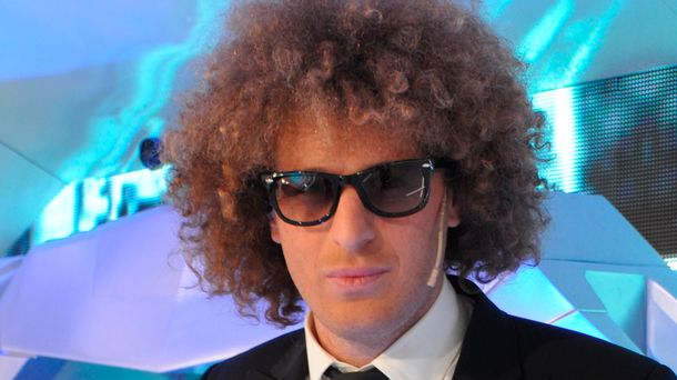 El mal momento de los Premios Tato: Rulo fue agredido por un camarógrafo