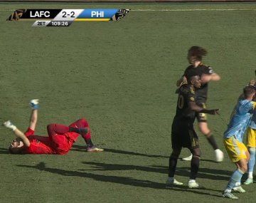 La escalofriante lesión del arquero de Canadá a días del Mundial