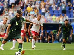 Australia sacó un empate ante Dinamarca y dejó abierta la definición del Grupo C