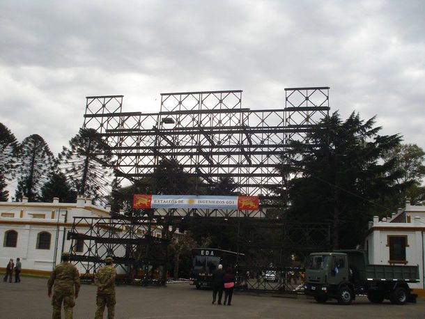 Delincuentes robaron armas de guerra al Ejército