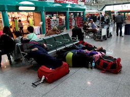 Esperan que la mitad de los vuelos en Europa puedan despegar