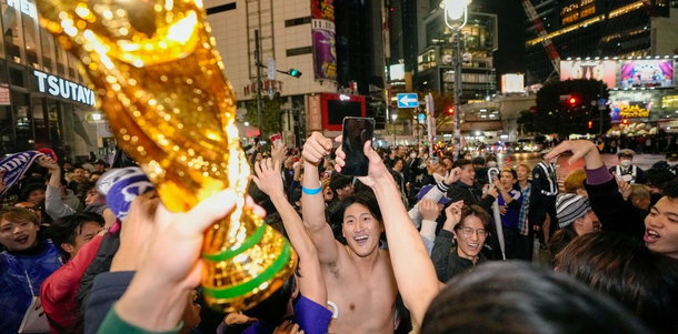 Los festejos ordenados en Japón luego de ganarle a Alemania