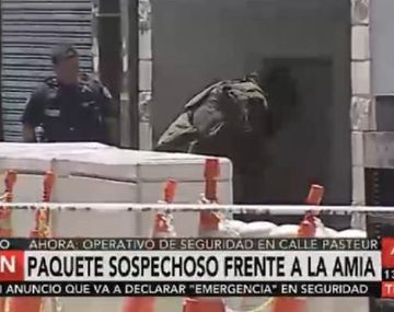 Apareció paquete sospechoso frente a la AMIA